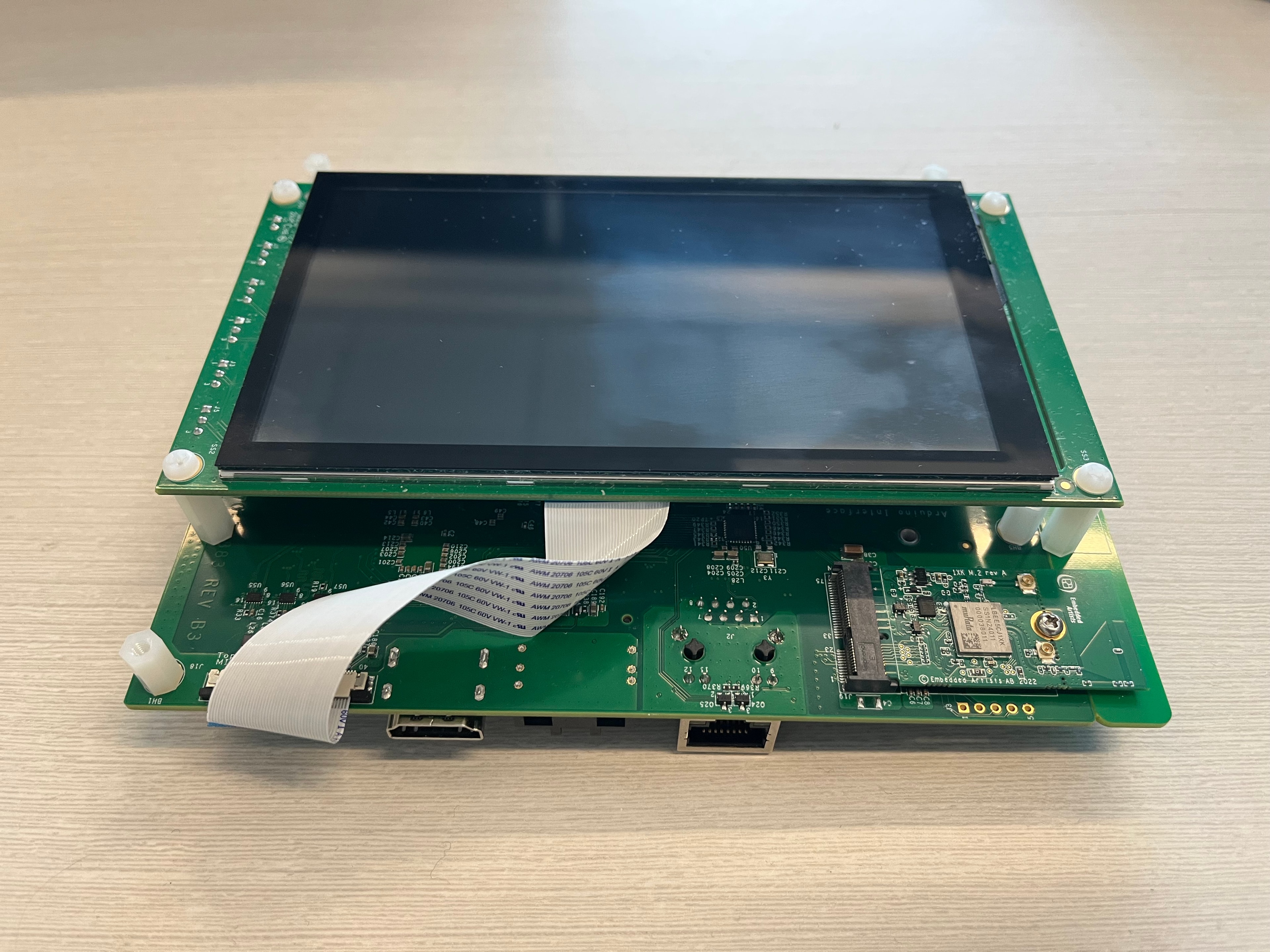 NXP MCIMX8ULP - SOM board, and 5” NXP BV screen.